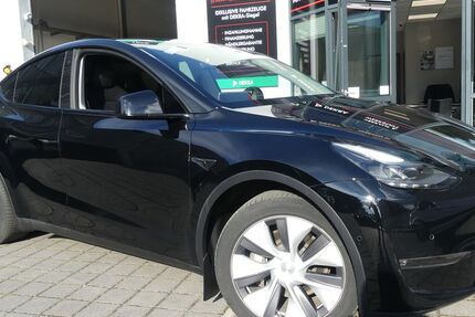 Tesla Model Y 66.415 km 33.800 &euro; Berlin 13156