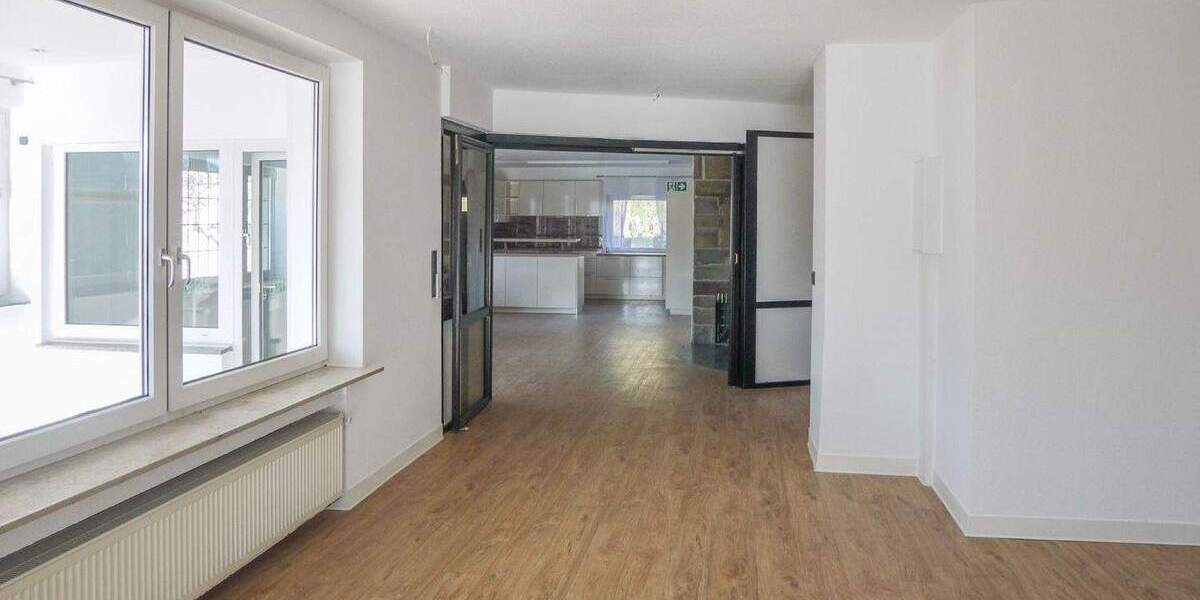 Etagenwohnung Engelskirchen Schnellenbach - 5 Zimmer, 200 m&sup2;, 1.850&euro; | Angebot:26656736