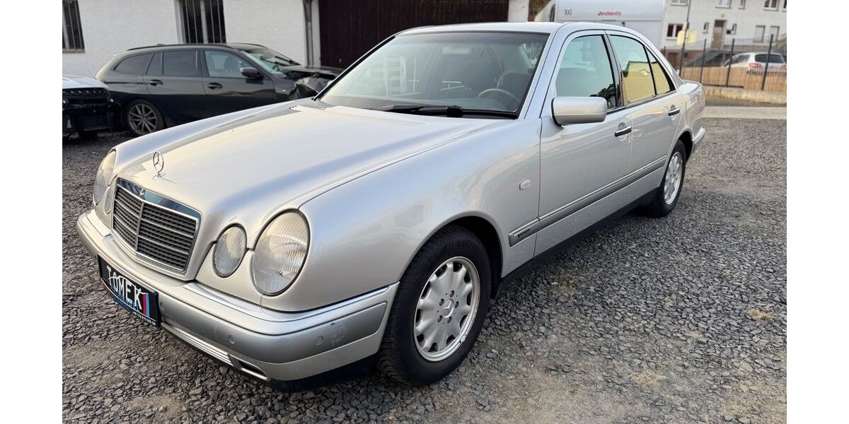 Mercedes-Benz E 240 74.800 km 6.300 &euro; Grebenau - Schwarz 36323