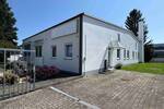 Vielseitige Gewerbeeinheit mit Büros, Regallager und Halle zimmer