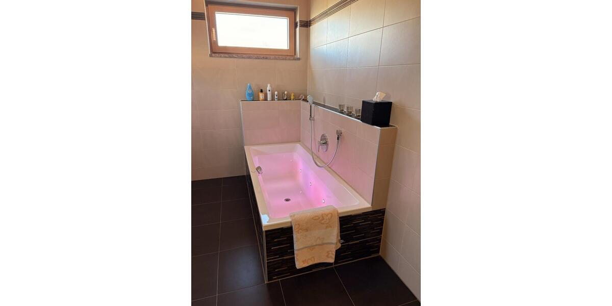 Einfamilienhaus Weiden in der Oberpfalz - 7 Zimmer, 240 m&sup2;, 989.000&euro; | Angebot:26166742