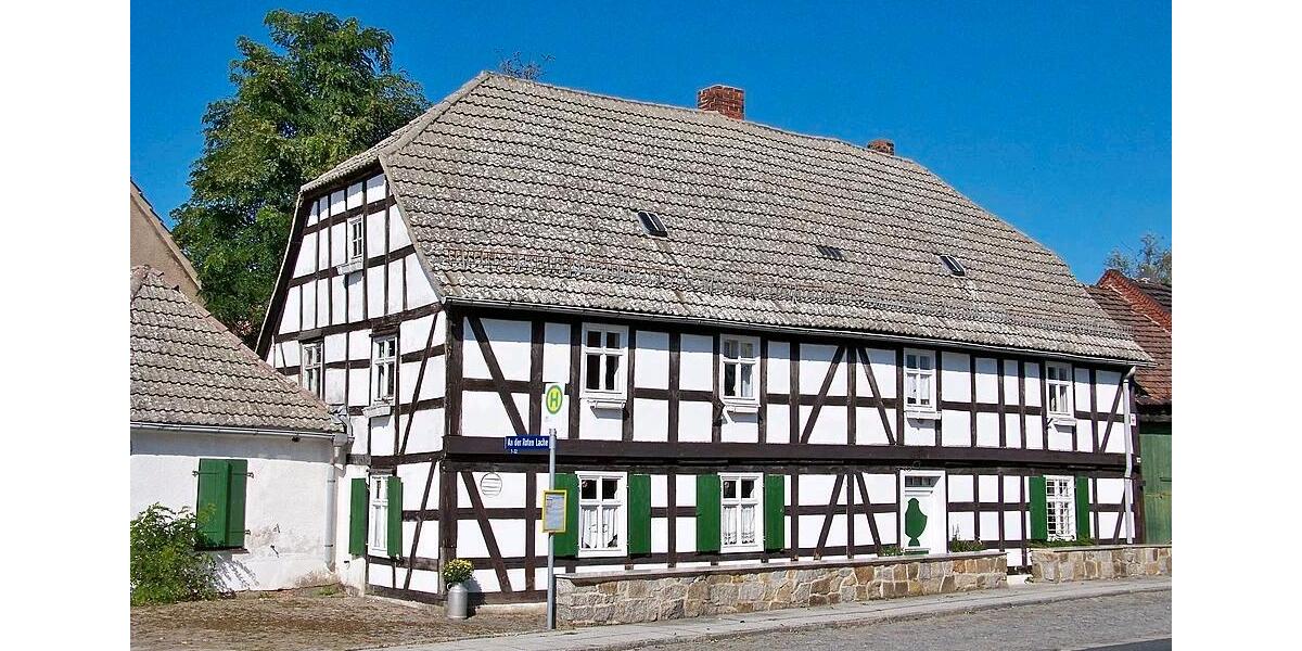 Einfamilienhaus Herzberg (Elster) - 8 Zimmer, 200 m&sup2;, 50.000&euro; | Angebot:27409662