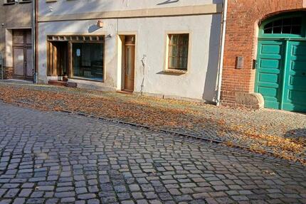 Haus Annaburg - 8 Zimmer, 200 m&sup2;, 44.000&euro; | Angebot:25307029