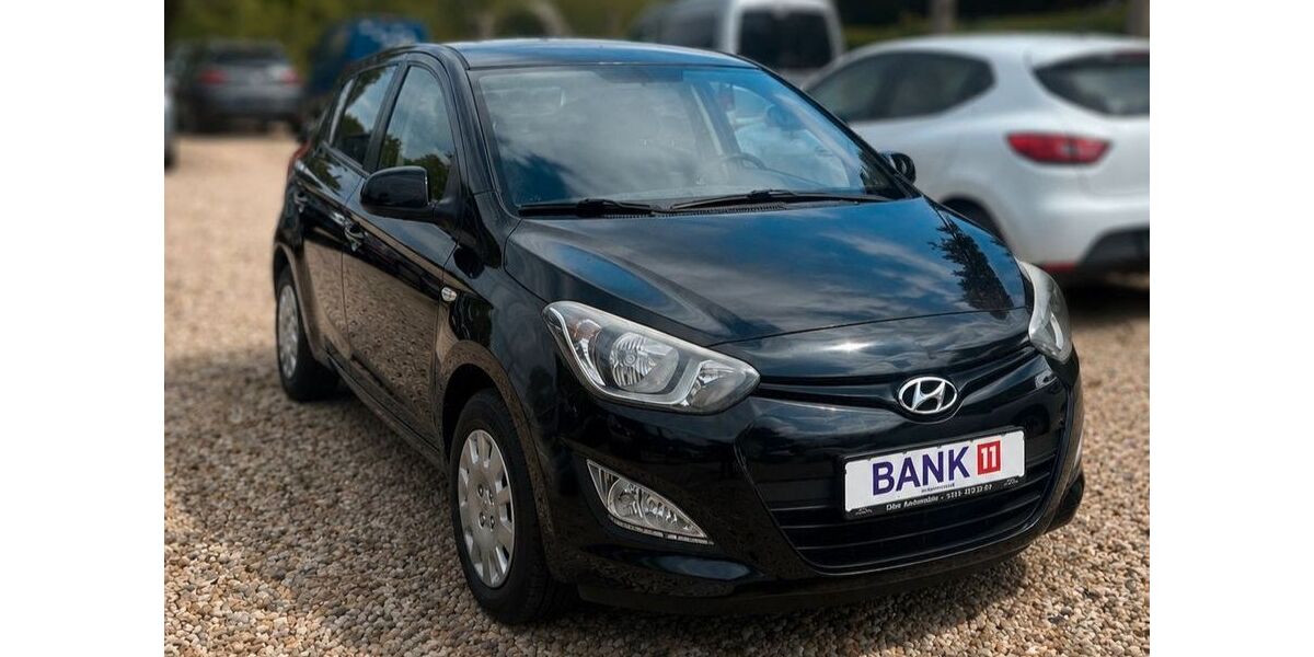 Hyundai i20 83.621 km 5.499 &euro; Bad Lauchstädt 06246
