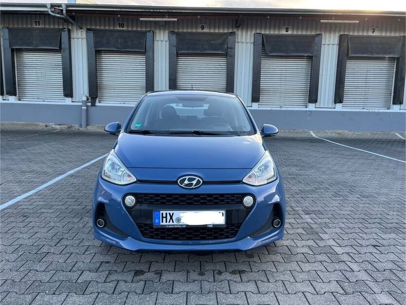 i10