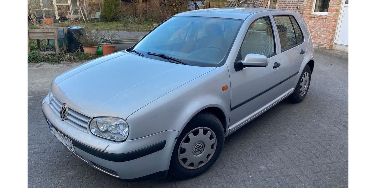 VW Golf 118.000 km 3.490 &euro; Sperenberg 15838