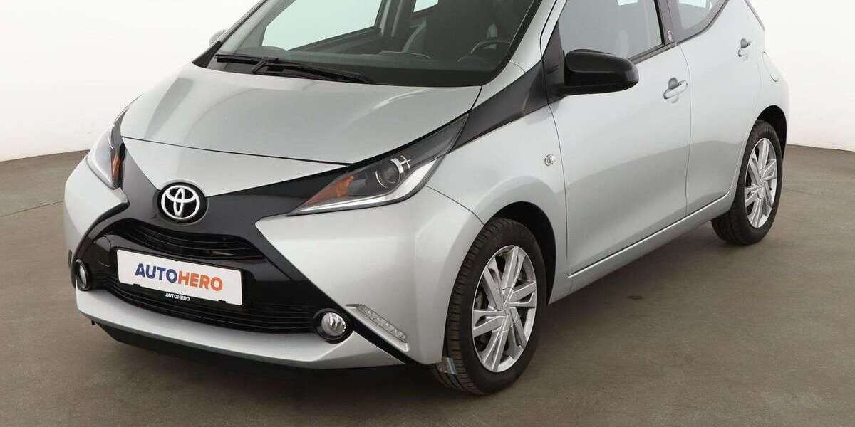 Toyota Aygo 36.054 km 12.790 &euro; Stuttgart 70195