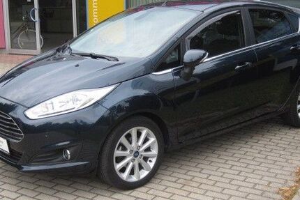 Ford Fiesta 62.200 km 9.900 &euro; Cottbus 03044