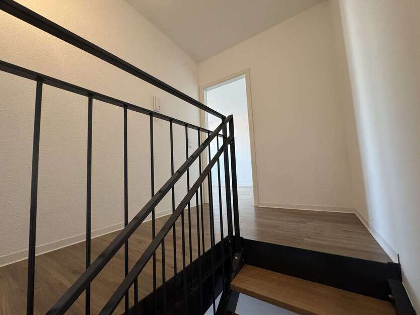 Investieren im Silberstreifen: Wohn-Gewerbeimmobilie mit Garten, Garage & Flexibilitä 6 zimmer