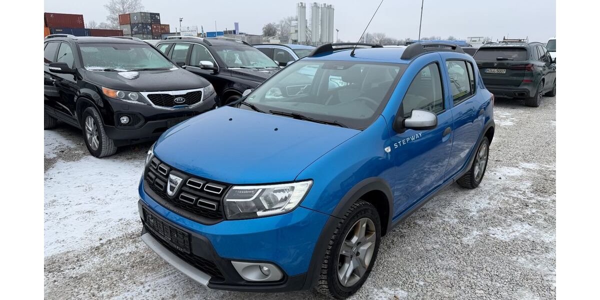 Dacia Sandero 307.000 km 4.800 &euro; München 81829