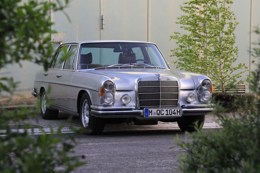 Mercedes-Benz 300 19.000 km 119.000 € Glonn 85625