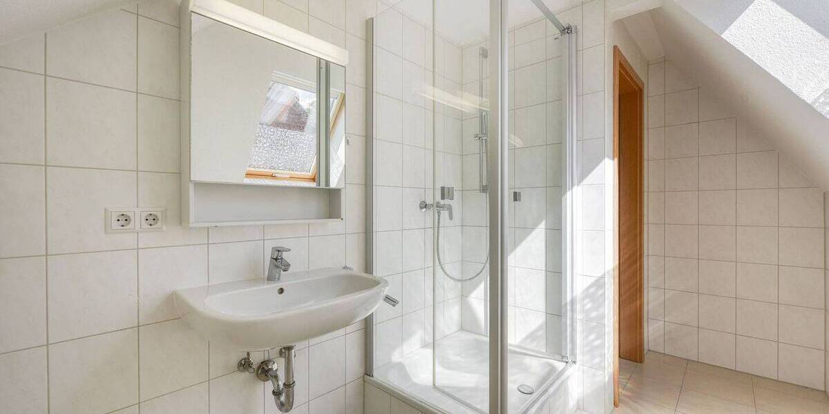 Etagenwohnung Stuttgart Feuerbach - 2 Zimmer, 43 m&sup2;, 600&euro; | Angebot:26851334