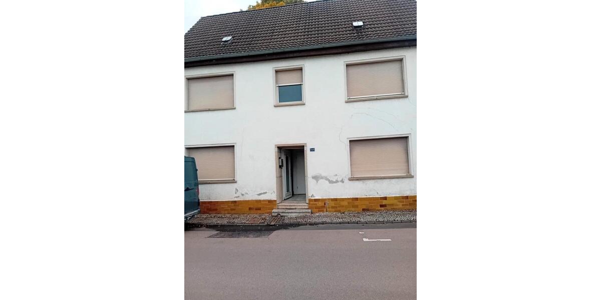 Reihenhaus Hettstedt - 8 Zimmer, 180 m&sup2;, 79.000&euro; | Angebot:26777430