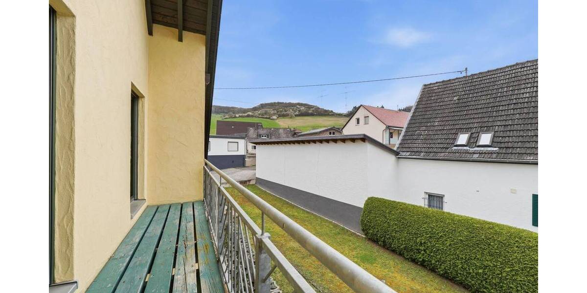 Einfamilienhaus Bad Neuenahr-Ahrweiler Bad Neuenahr - 7 Zimmer, 220 m&sup2;, 525.000&euro; | Angebot:26036850