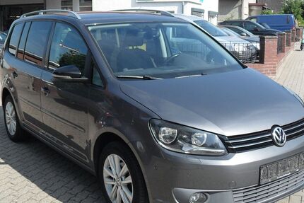 VW Touran 282.000 km 3.990 &euro; Wolfsburg 38446