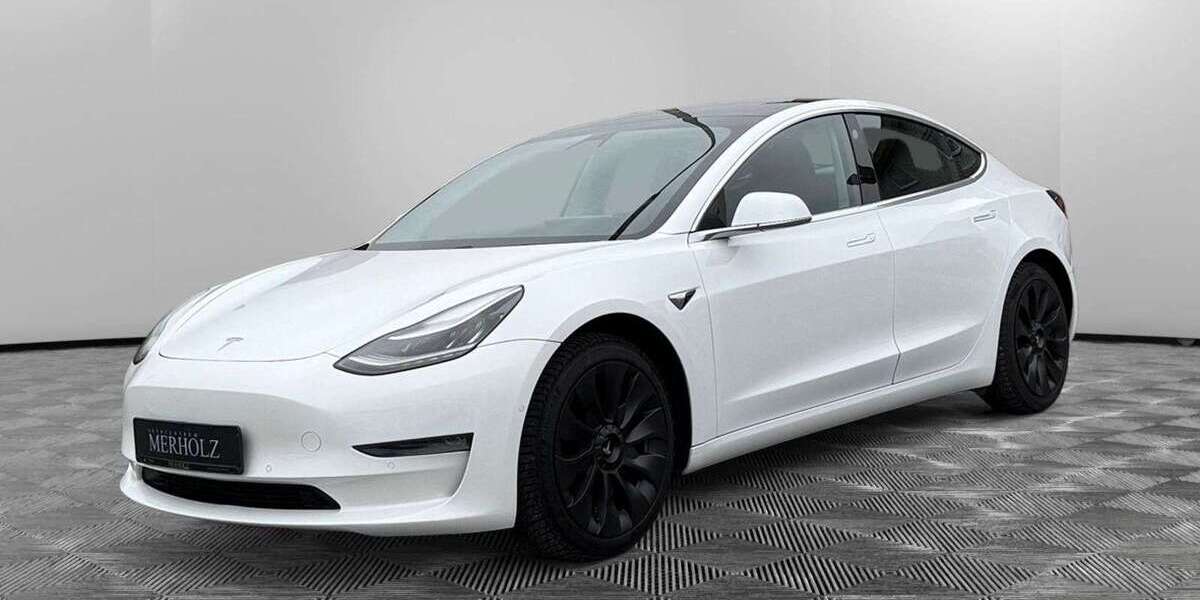 Tesla Model 3 60.247 km 24.690 &euro; Waldfeucht 52525