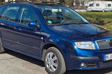 Skoda Fabia 128.160 km 3.000 &euro; München 80686
