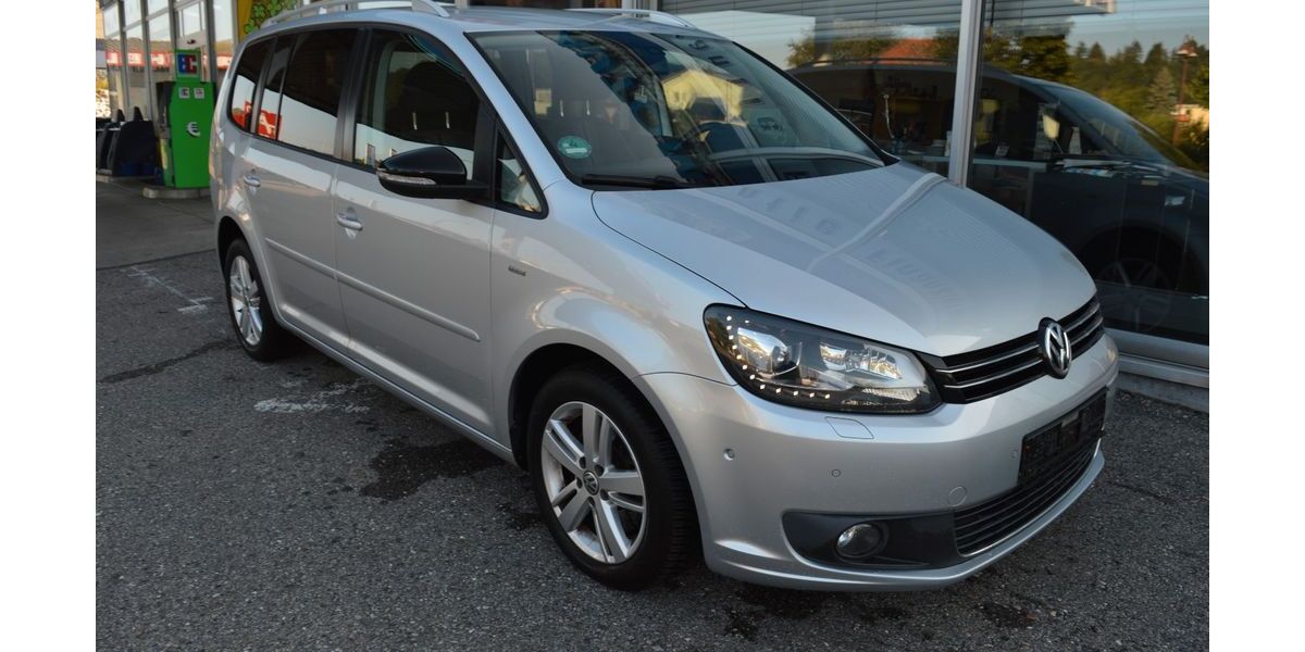 VW Touran 261.000 km 7.999 € Offenau 74254