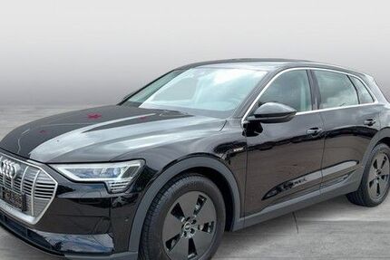 Audi e-tron 78.311 km 25.900 &euro; Cloppenburg 49661