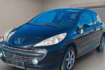 Peugeot 207 90.000 km 2.993 &euro; Eislingen 73054