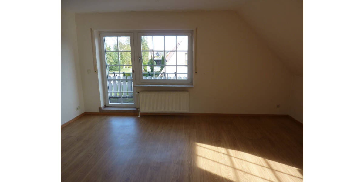 Etagenwohnung Wiesmoor - 3 Zimmer, 92 m&sup2;, 740&euro; | Angebot:26257353