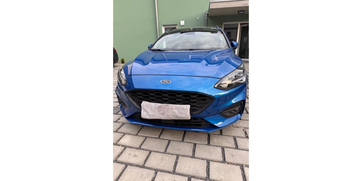 Ford Focus 92.000 km 18.500 &euro; Retzstadt 97282