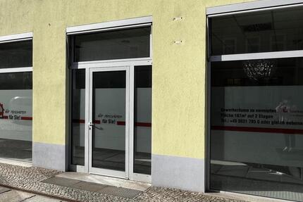 großzügige Gewerbeeinheit im Erdgeschoss zimmer