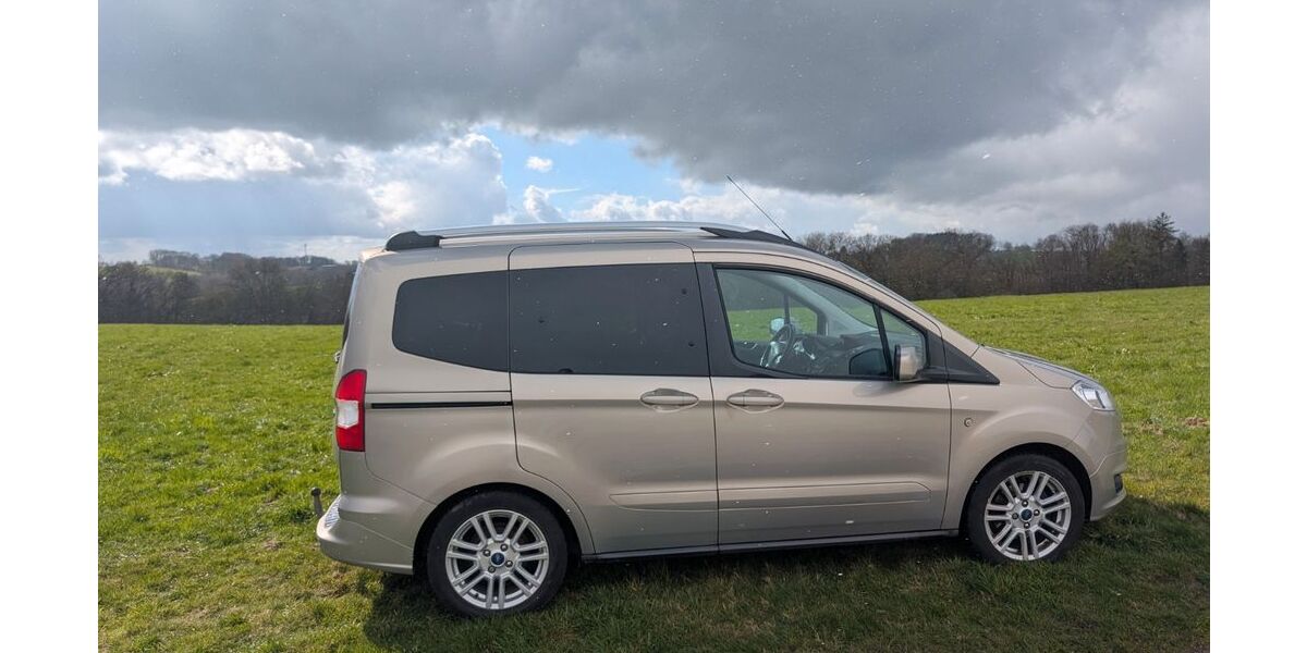 Ford Tourneo Courier 113.000 km 7.990 &euro; Much 53804