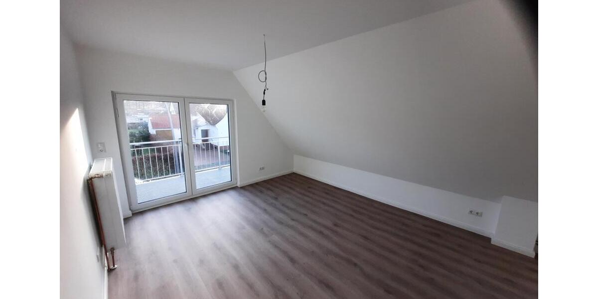 Dachgeschoßwohnung Zeven - 3 Zimmer, 70 m&sup2;, 750&euro; | Angebot:25417190