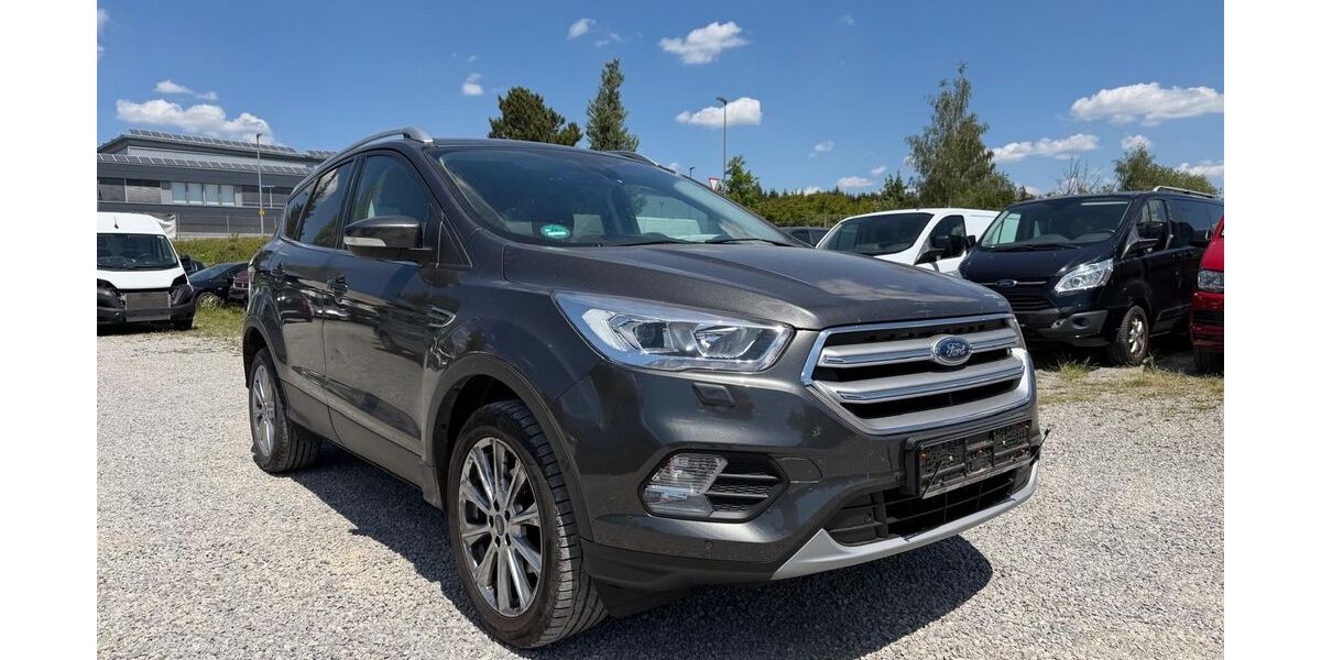 Ford Kuga 127.000 km 9.190 &euro; Schwenningen 78056