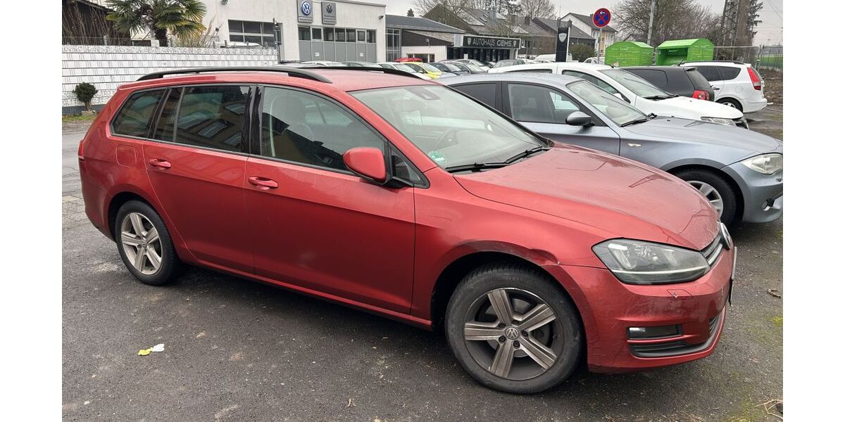 VW Golf 218.600 km 6.490 &euro; Königswinter 53639