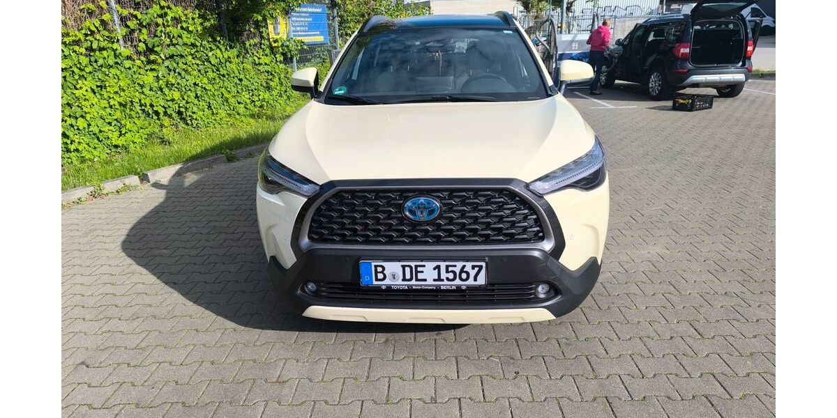 Toyota Corolla Cross 78.000 km 27.500 &euro; Berlin 13557