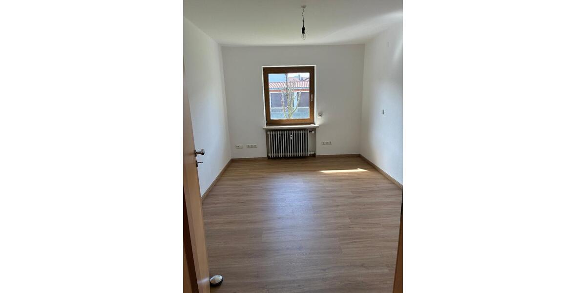 Einfamilienhaus Raubling - 4 Zimmer, 118 m&sup2;, 1.300&euro; | Angebot:26227865