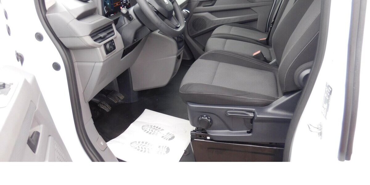 VW T7 Transporter 2.0 Lang TDI 3Sitze Navi Klima 39.100 km 30.690 &euro; Vordorf 38533