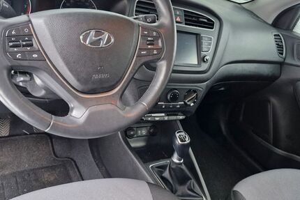 Hyundai i20 63.000 km 12.950 &euro; Varel 26316