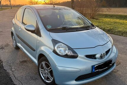 Toyota Aygo (X) 136.000 km 2.990 &euro; Kuhardt 76773