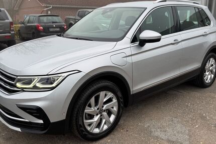 VW Tiguan 110.000 km 22.700 &euro; Ahausen (ehem. TÜV Gelände) 27367