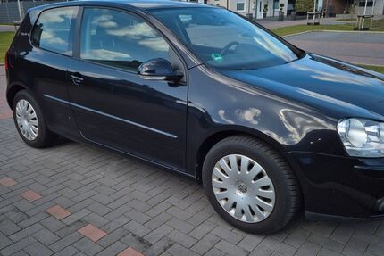 VW Golf 69.850 km 3.980 &euro; Gronau 48599