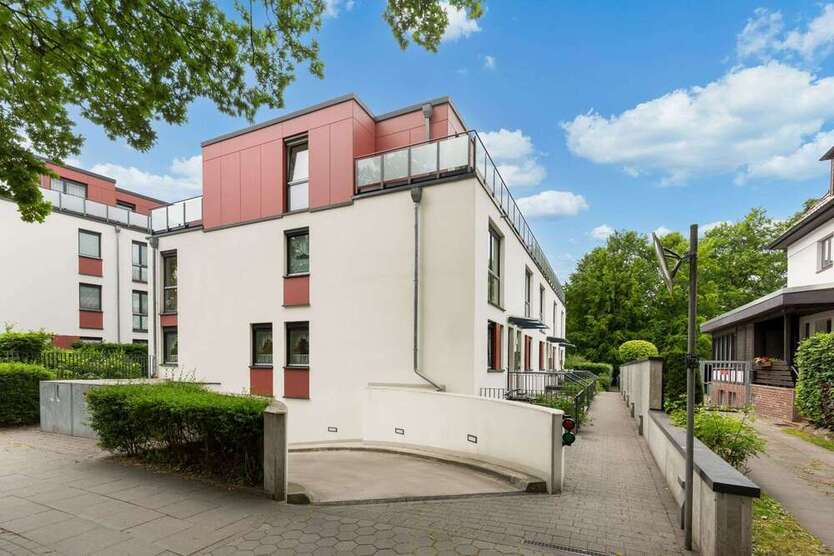 Haus zum Kaufen in Hamburg 858.000 € 143 m²