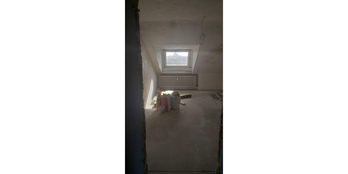 Dachgeschoßwohnung Beckum - 7 Zimmer, 120 m&sup2;, 150.000&euro; | Angebot:26412234