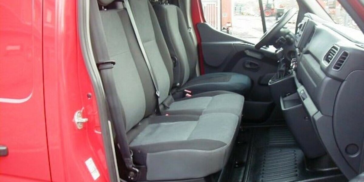 Renault Master dCi 135 HKa L1 H1-Klima-PDC-AHK-136 PS 98.897 km 15.994 &euro; Wittmund 26409