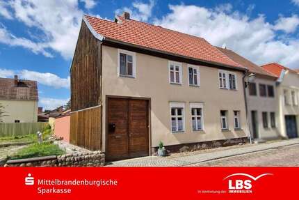 Haus Treuenbrietzen - 8 Zimmer, 179 m&sup2;, 215.000&euro; | Angebot:27320594