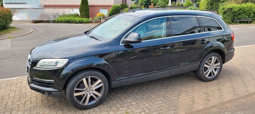 Q7