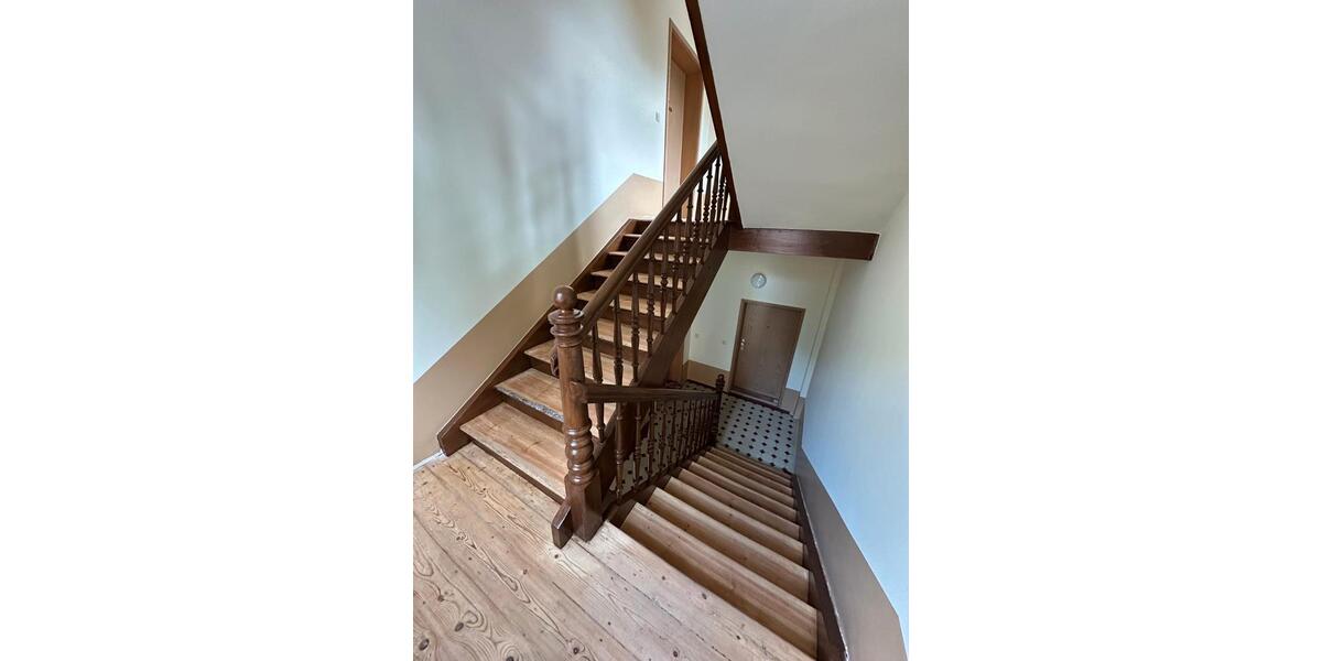 Erdgeschoßwohnung Teuchern - 4 Zimmer, 90 m&sup2;, 725&euro; | Angebot:26678152