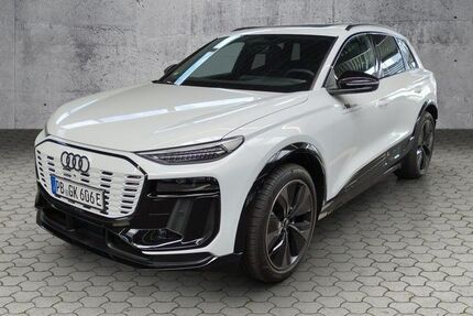 Audi e-tron 16.000 km 71.900 € Paderborn 33100