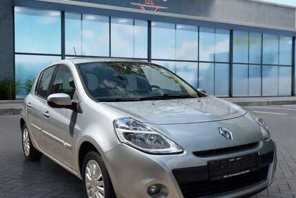 Renault Clio 71.000 km 5.699 &euro; Kremperheide 25569