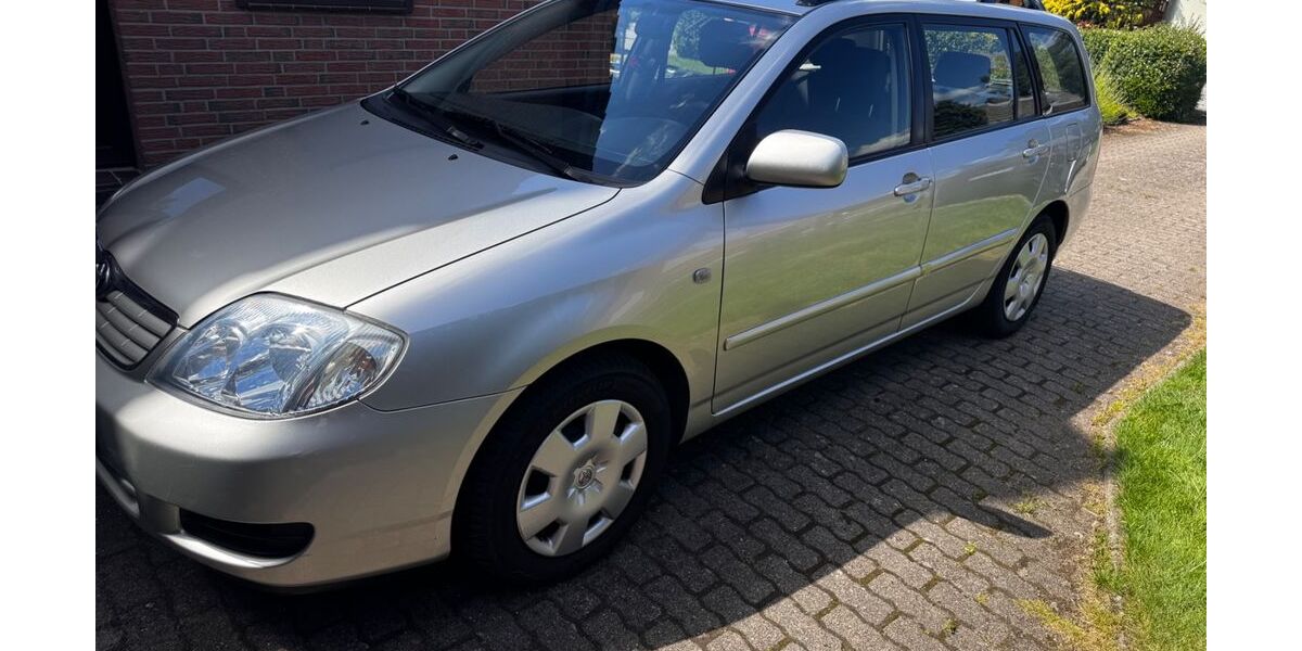 Toyota Corolla 185.500 km 5.900 &euro; Wahlstedt 23812