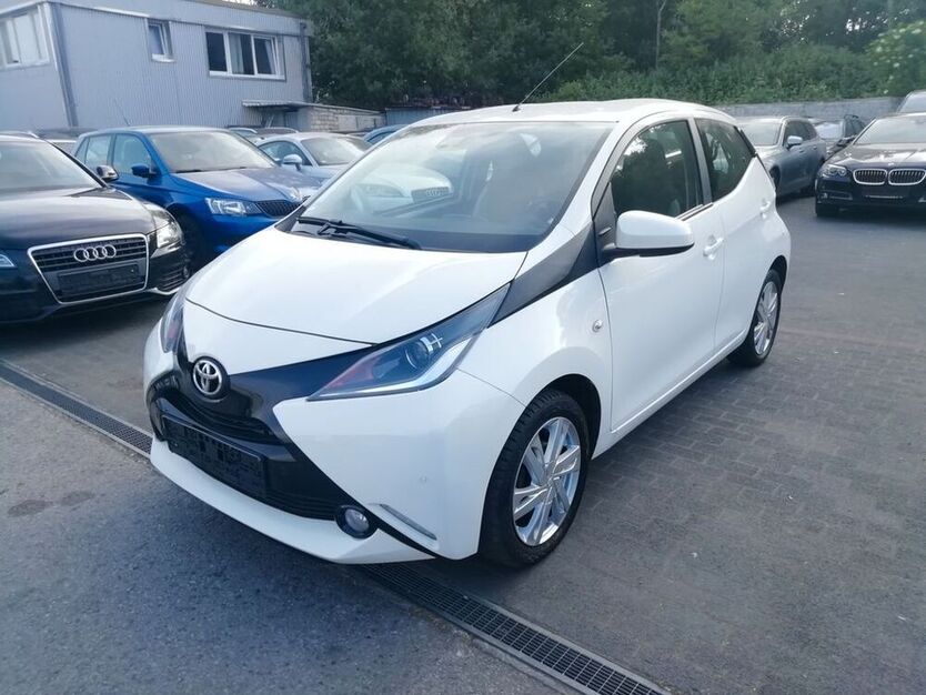 Aygo (X)