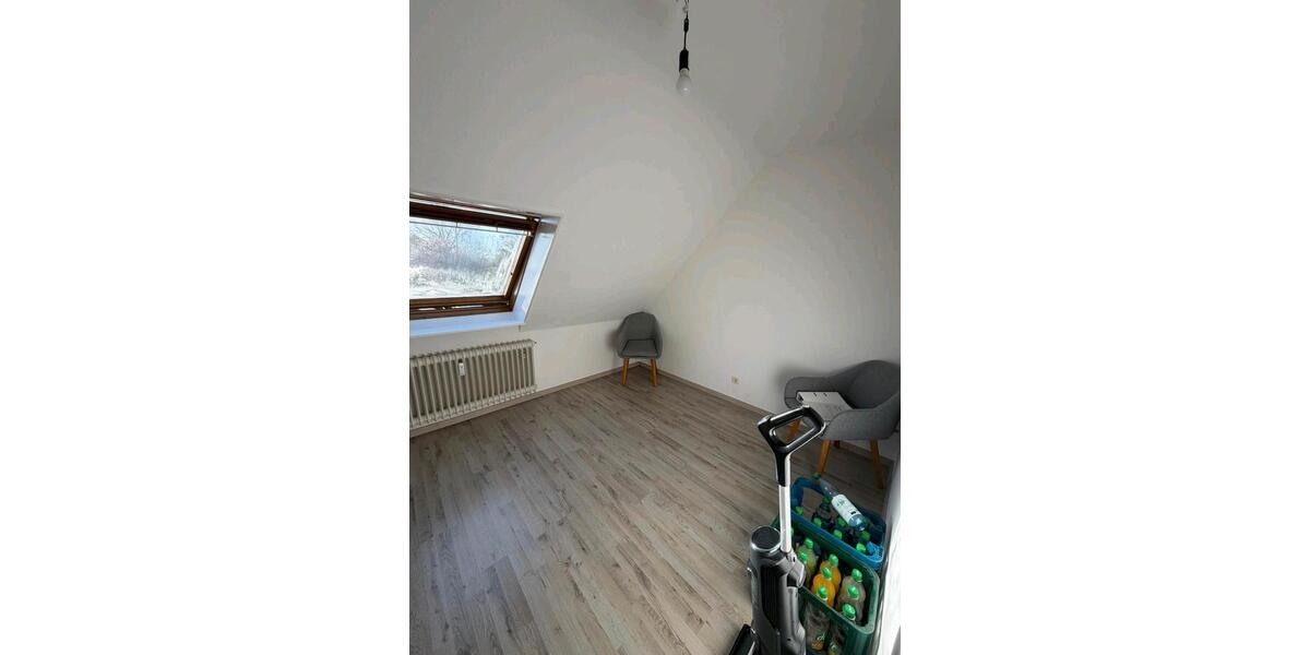 Dachgeschoßwohnung Achim - 3 Zimmer, 60 m&sup2;, 700&euro; | Angebot:26355850