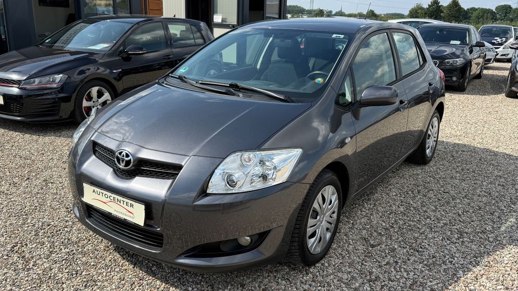 Toyota Auris 133.000 km 7.990 &euro; Paderborn 33106